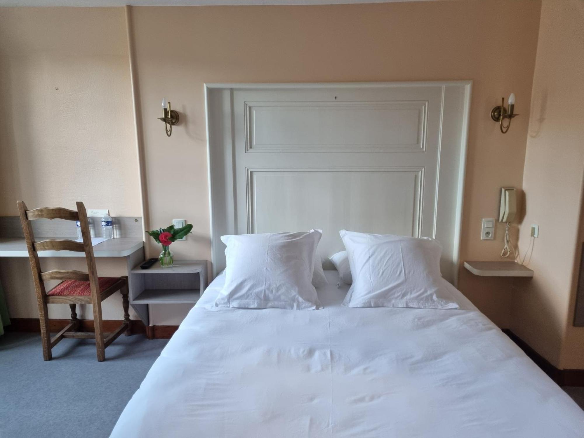Le Conquerant - Chambres Meublees - Barfleur Zewnętrze zdjęcie