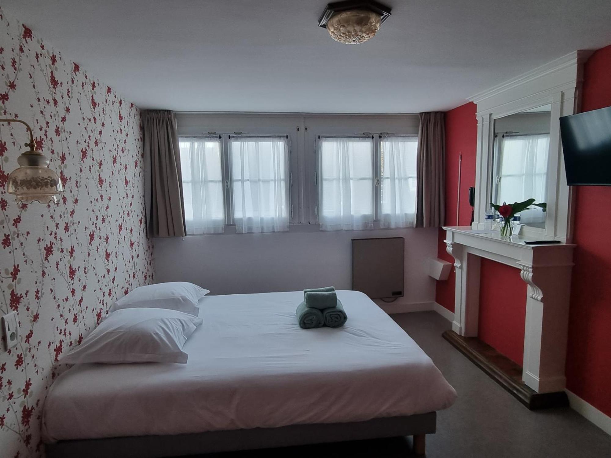 Le Conquerant - Chambres Meublees - Barfleur Zewnętrze zdjęcie