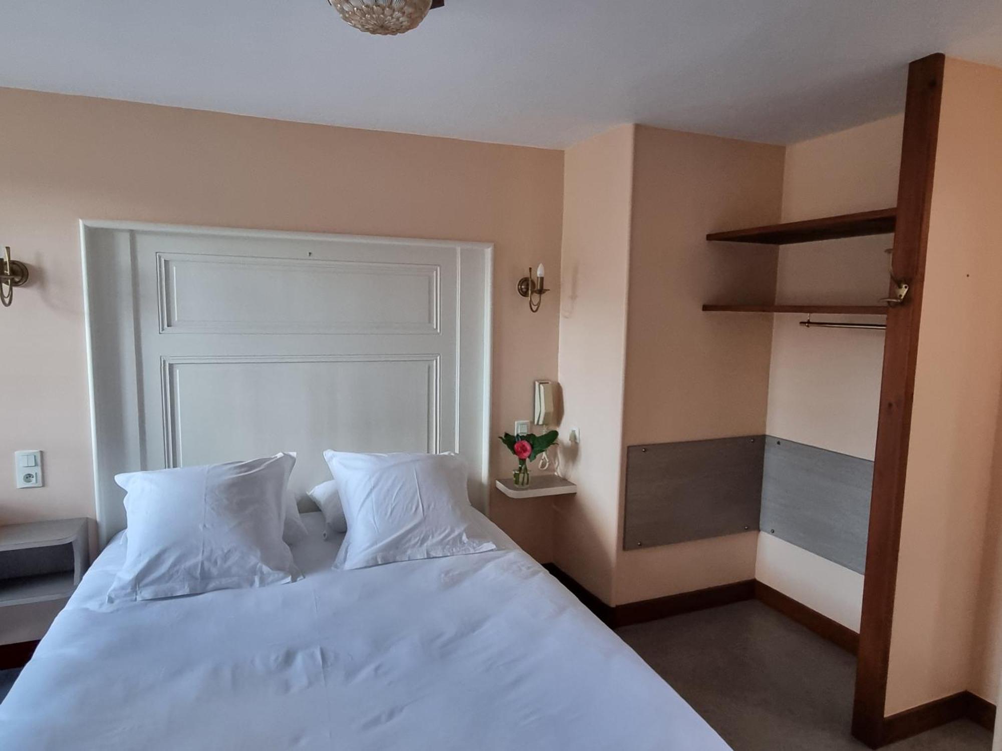 Le Conquerant - Chambres Meublees - Barfleur Zewnętrze zdjęcie