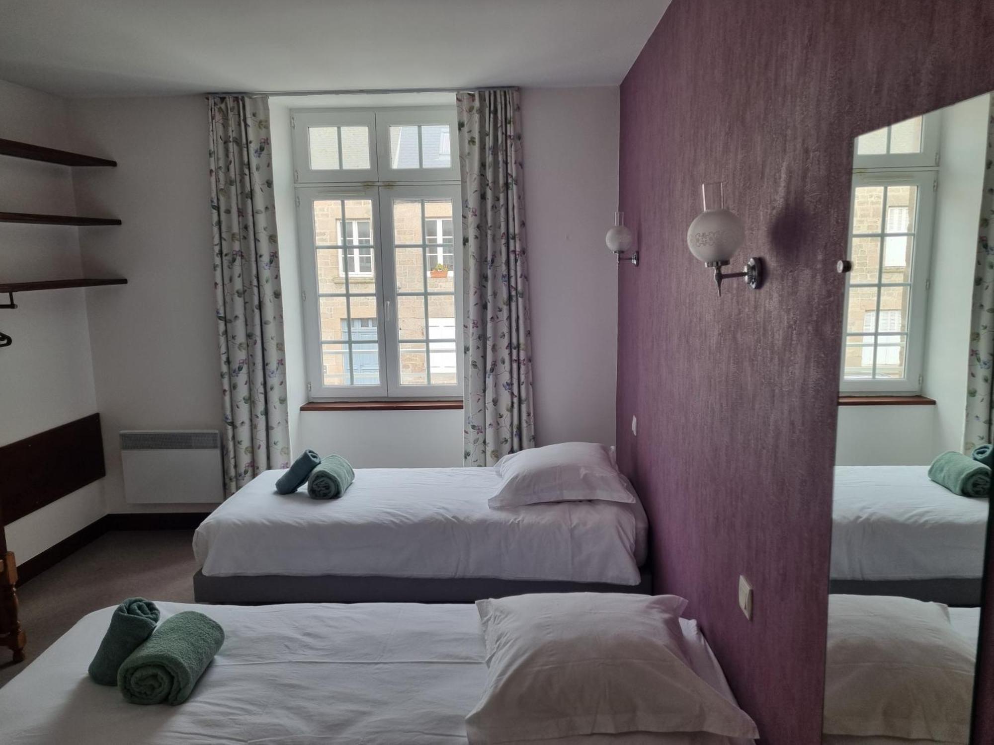 Le Conquerant - Chambres Meublees - Barfleur Zewnętrze zdjęcie